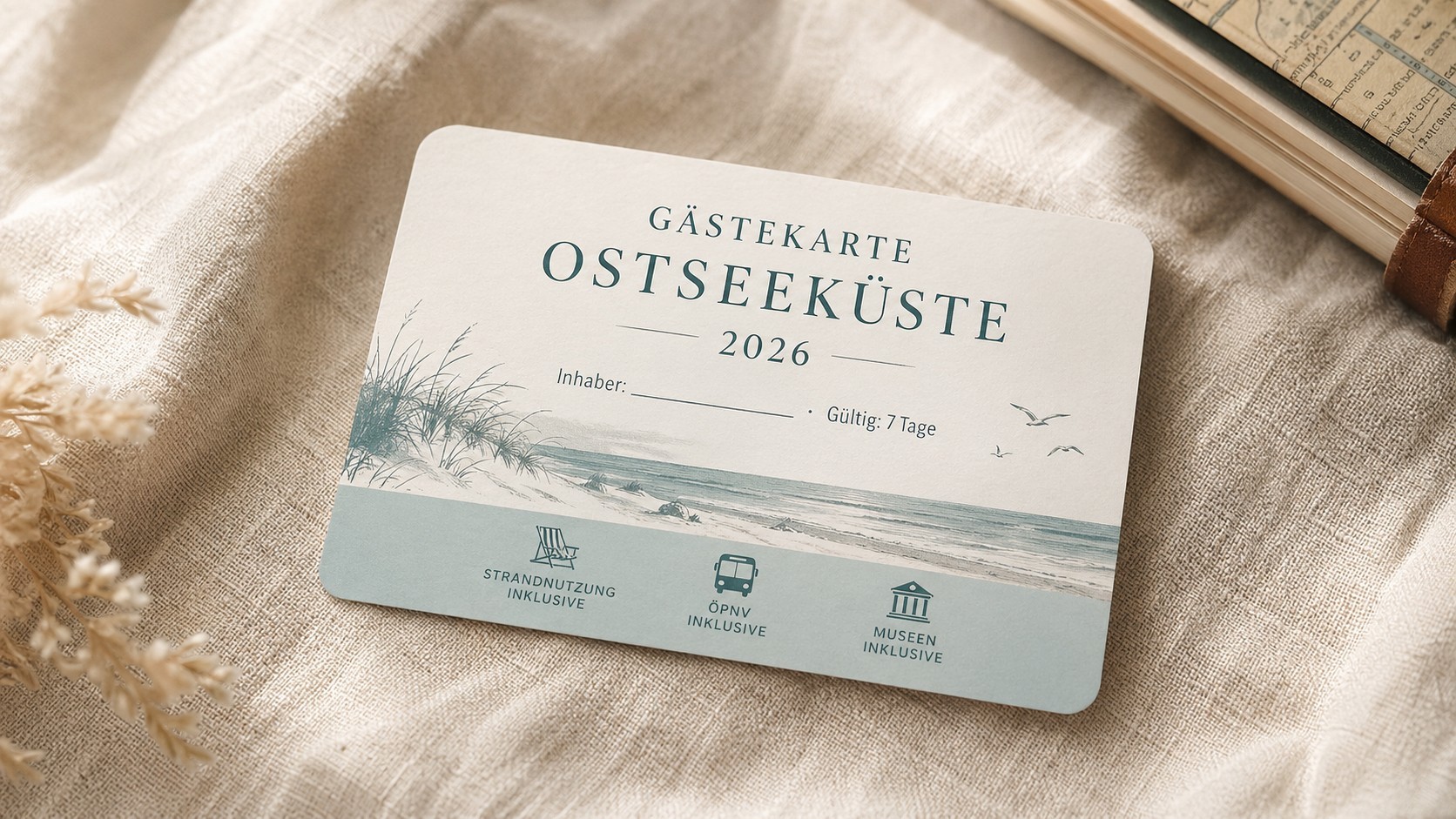 Gästekarte Ostseeküste 2026 zeigt Strandnutzung, ÖPNV und Museen inklusive für Ferienhausgäste.